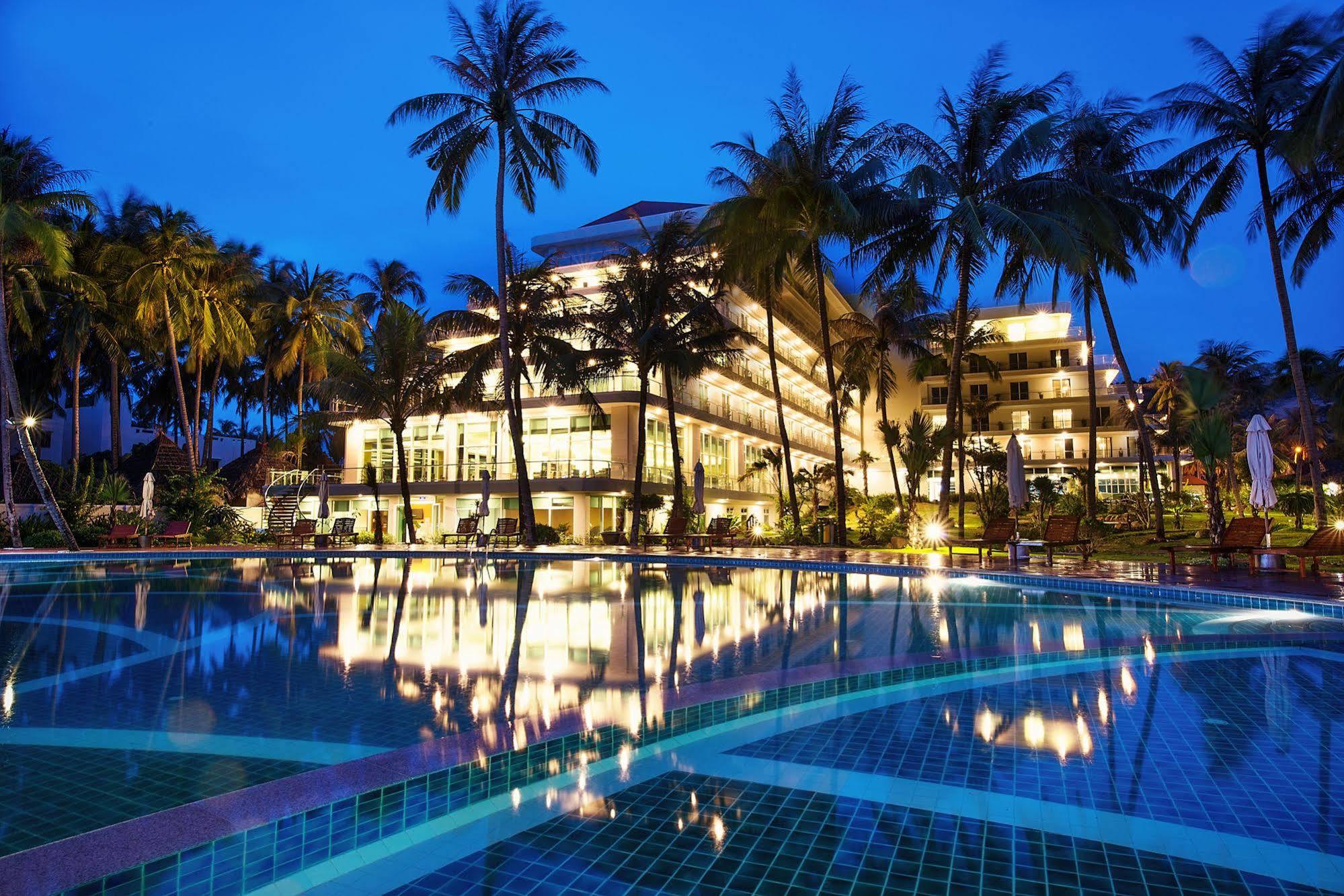 Muong Thanh Holiday Muine Hotel Муи Не Екстериор снимка