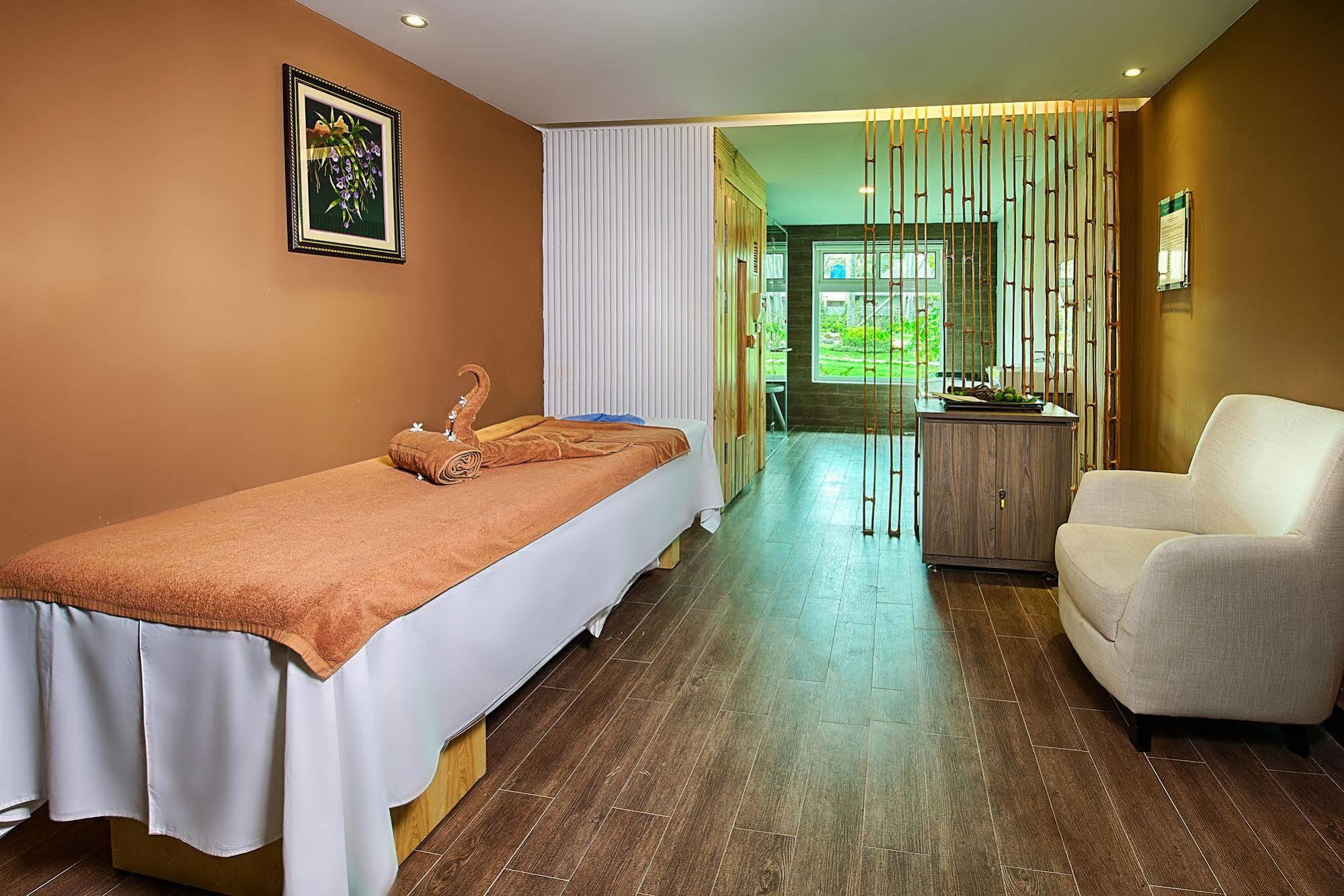 Muong Thanh Holiday Muine Hotel Муи Не Екстериор снимка